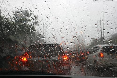 How to Avoid a Car Crash during a Rainstorm Illinois accident attorney, Illinois personal injury lawyer, Illinois car crash lawyer,